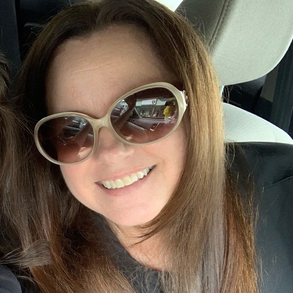 Meet your Posher, Dana